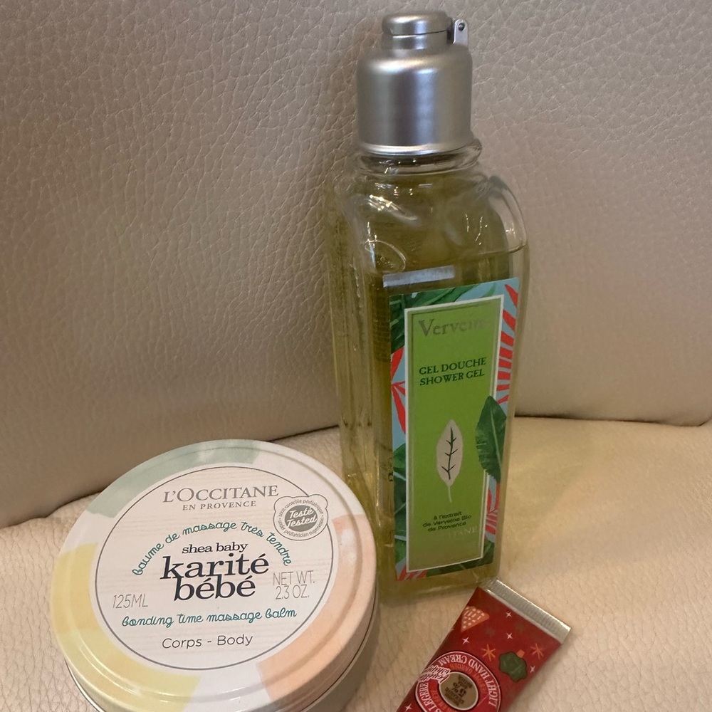 L’Occitane NWT Set of 3 Shower Gel Massage Crème Light Hand Cream Festive Garden - Picture 2 of 9